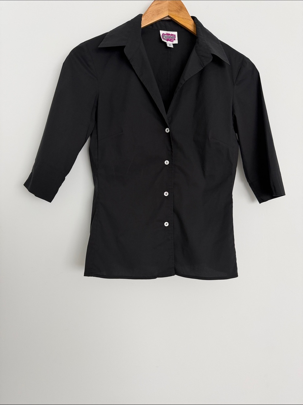 Leggiadro Black Collared Button-Down Shirt size 2 classic feminine minimalist